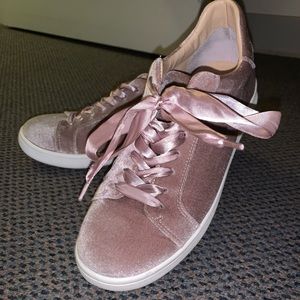 Sam Edelman Marlow Pink Velvet Sneakers